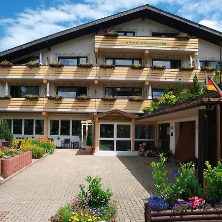 Hotel Schwarzwälder Hof-3